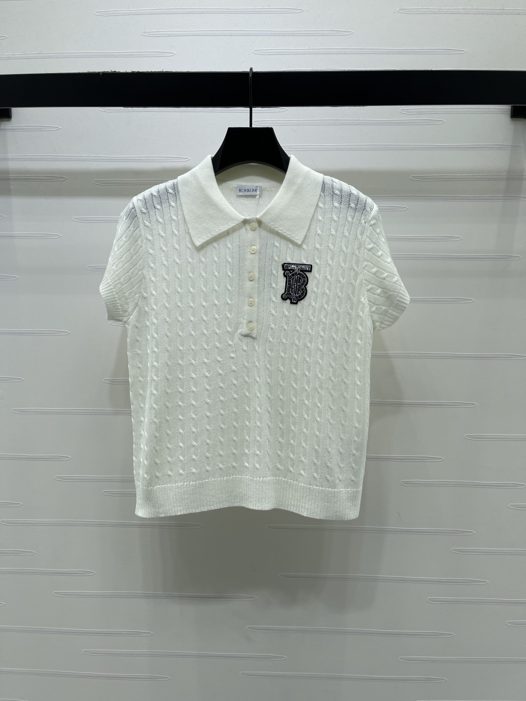 Women's short sleeves